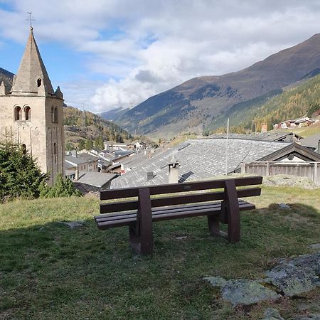 Apartamento Bourg-Saint-Pierre : Le Cachet D'Antan Exterior foto
