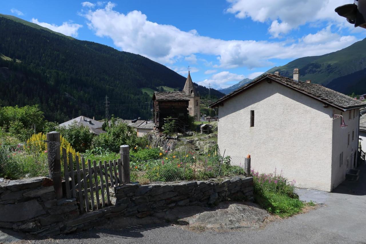 Apartamento Bourg-Saint-Pierre : Le Cachet D'Antan Exterior foto