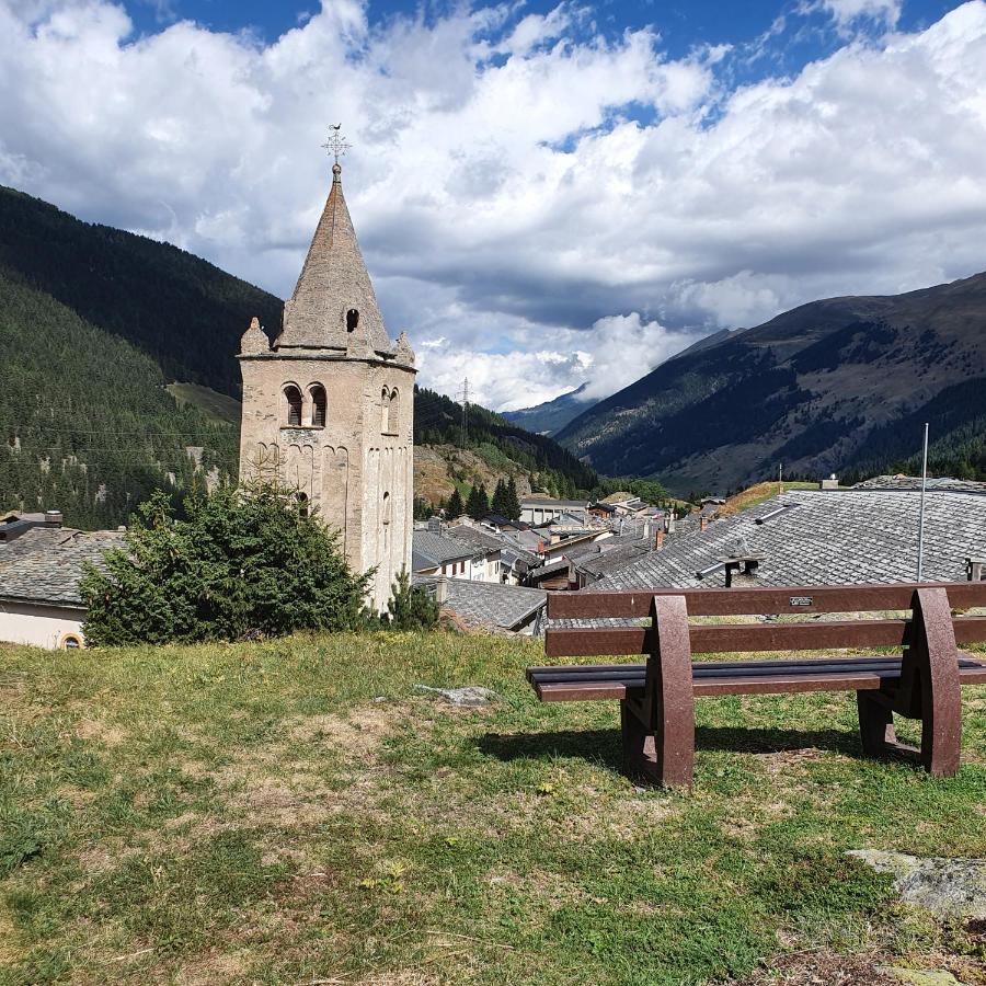Apartamento Bourg-Saint-Pierre : Le Cachet D'Antan Exterior foto