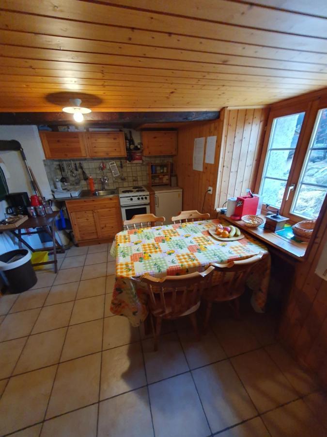 Apartamento Bourg-Saint-Pierre : Le Cachet D'Antan Exterior foto
